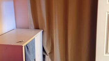 Shared Dormitory, 1 Bedroom, Smoking, Balcony | Interior