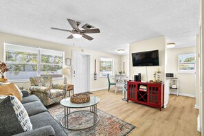 Living area - Sunbaker I North · 3-Min Walk · Family Legacy (Homes Beach)