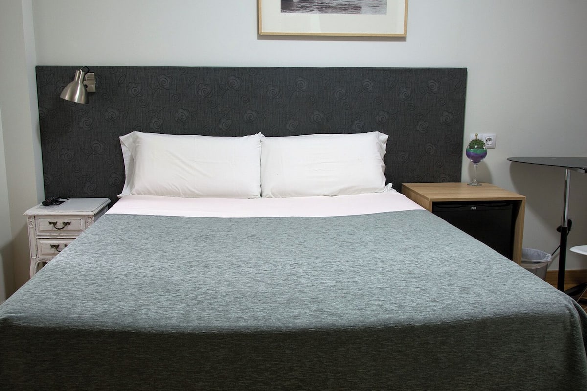 Chambre Double | Wi-Fi gratuit, draps fournis