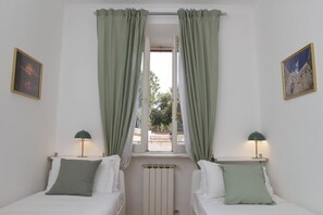 3 slaapkamers, een strijkplank/strijkijzer