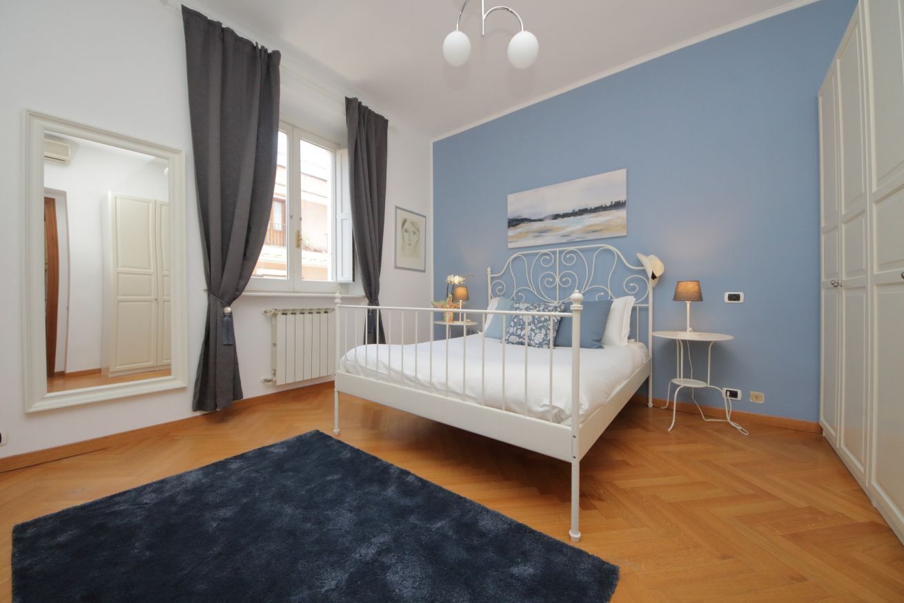 Fer et planche à repasser