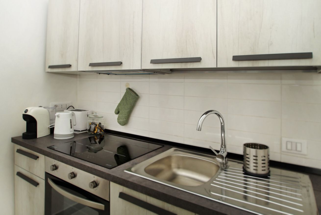 Fridge, oven, electric kettle, high chair