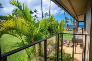 Property grounds - Premier Elua 2 Bdrm+2 Ba Condo #1702 - So close to the beach! (Wailea)