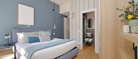 Zimmersafe, Bügeleisen/Bügelbrett