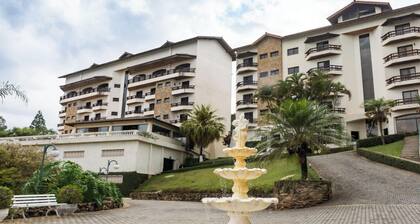 Apartamento em Serra Negra com Vista para o Lago