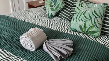 3 Schlafzimmer, BĂŒgeleisen/BĂŒgelbrett, WLAN, BettwĂ€sche