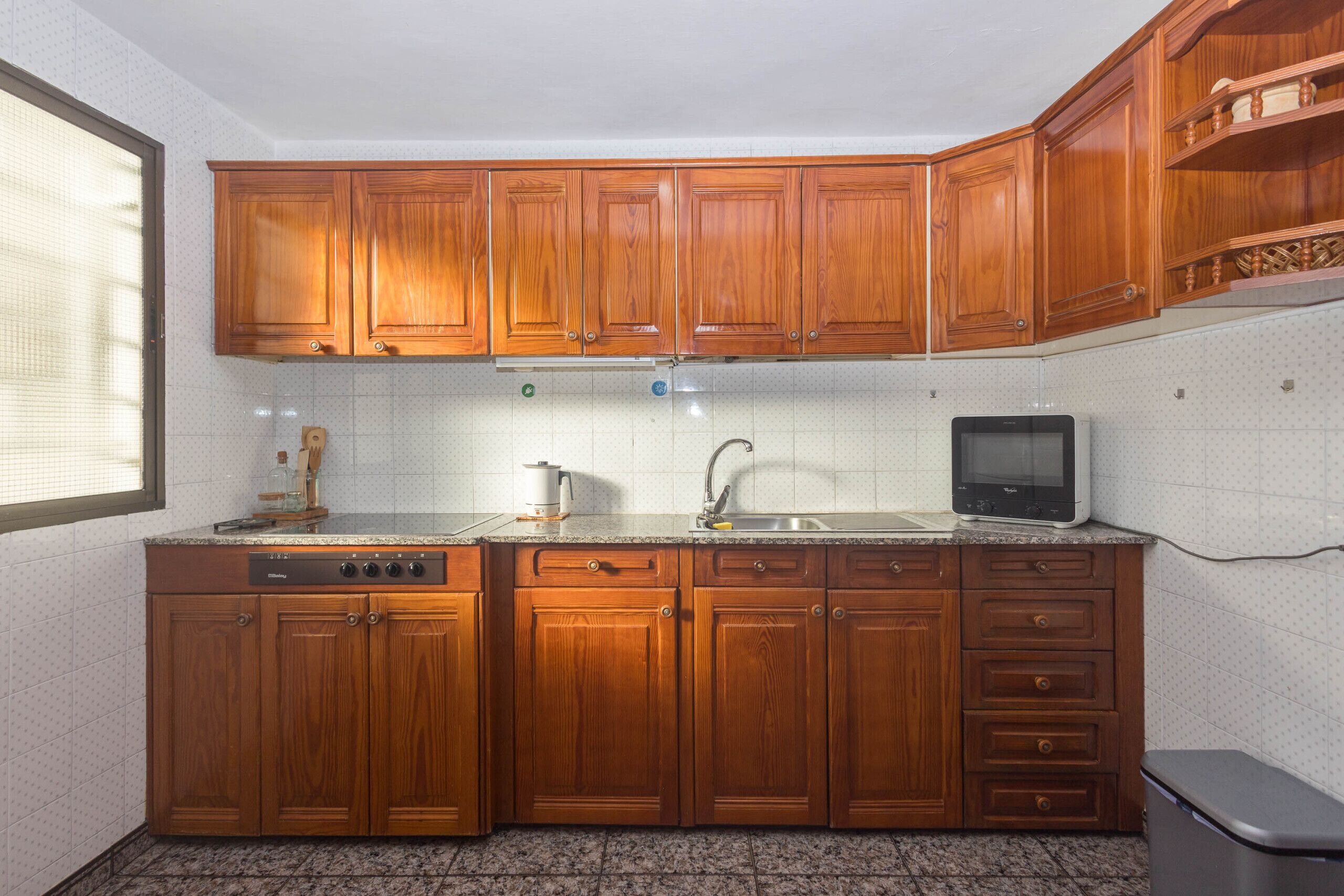 Fridge, microwave, coffee/tea maker, electric kettle