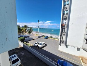 Property grounds - Beautiful and cozy studio apartment in the heart of Isla Verde. (Carolina)