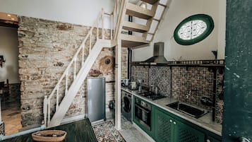 Apartment, 2 Bedrooms, Smoking, Balcony | Living room