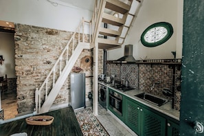 Lejlighed - 2 soveværelser - ryger - balkon | Stue