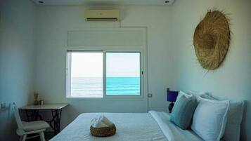 Apartment, 3 Bedrooms, Smoking