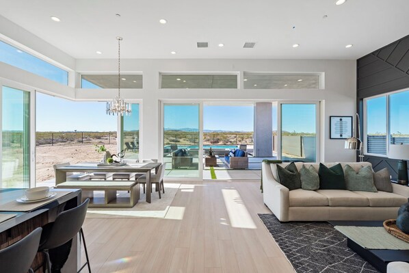 Smart TV, fireplace, ping pong, books