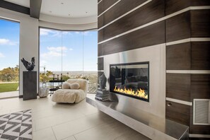 Interior - Beverly Crest: Ultra-Private BH Retreat w/ Infinity Pool & Skyline Vistas (Beverly Hills)