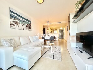 TV - Linnea Sol by Villas&You (Orihuela Costa)