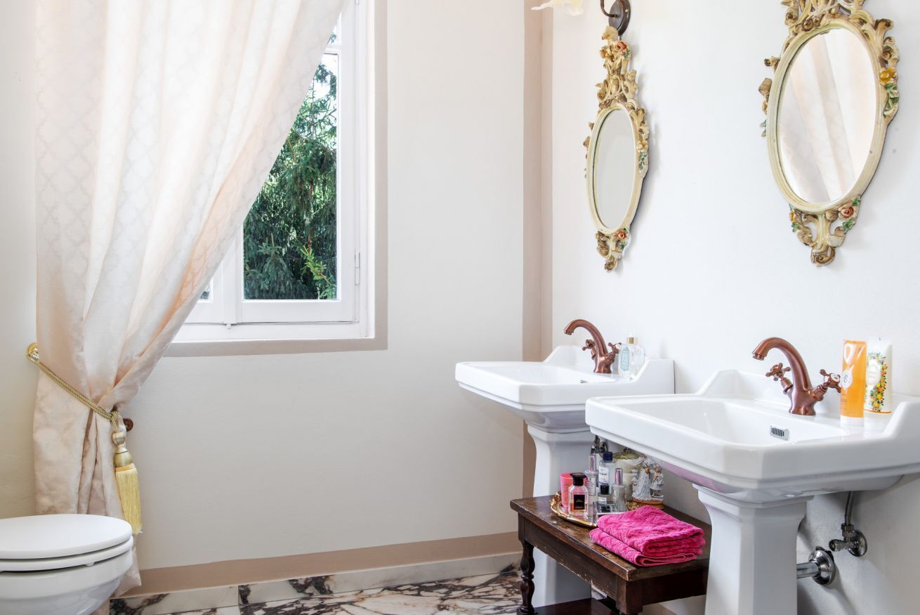 Shower, bidet