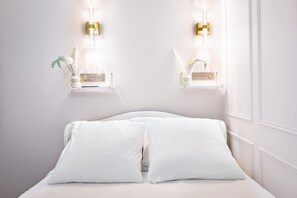 Bureau, Wi-Fi, draps fournis