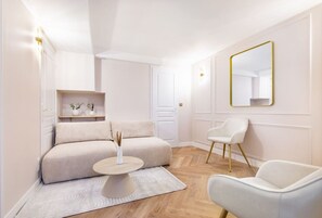 TV - Magnifique 3 chambres 3 SDE - Clim, & Jacuzzi (Paris)