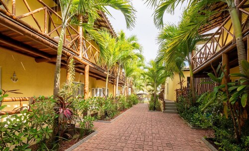 Houses in Condo With Pool and Beach Access - Ishs