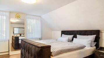 Bügeleisen/Bügelbrett, WLAN, Bettwäsche