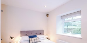 4 Schlafzimmer, Bügeleisen/Bügelbrett, WLAN, Bettwäsche
