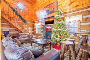Interior - Romantic 1BD+Loft Cabin | Hot Tub | Close to TOWN! (Pigeon Forge)