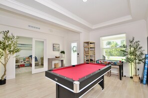 Games room - The Melshire Place- Brand new 4 bed 3 bath with game room (Port St. Lucie)