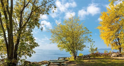 Spacious 2BR in MTL with included parking spot