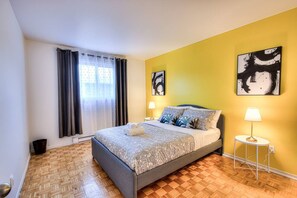 Fer et planche à repasser, Wi-Fi, literie fournie