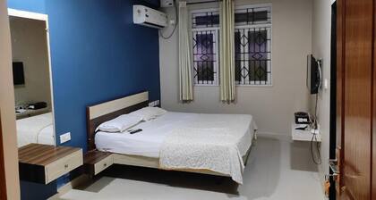 Deluxe Double Room in marvelous Colva with AC