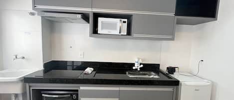 Basic Apartment | Private kitchen