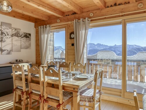 Geräumiges Chalet in Bisanne 1500 mit WIFI und spektakulärem Ausblick