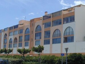 Exterior - Studio with air conditioning and parking, close to the beach (Sète)
