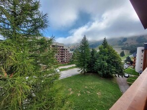 Property grounds - Studio for couple, 2 ppl, ski-in, center, elevator (Les Deux Alpes)