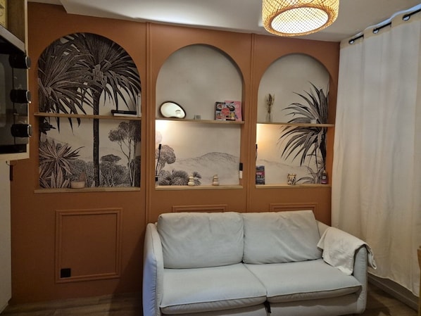 TV - Cozy 17m² studio, near cable car, 2/4 pers, parking (Cauterets)