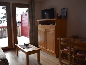 Interior - South-facing studio with parking in Font-Romeu (Font-Romeu-Odeillo-Via)