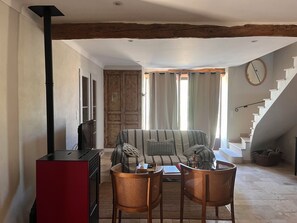 Living area - Country house in the heart of vineyards and olive groves (Le Thoronet)
