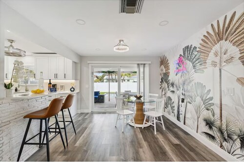 3BR Dania Beach Escape: Heated Pool, Mini Golf & Tropical Fun for 8!