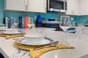 Fridge, microwave, oven, stovetop - 🏝️Walk to Beach | Great Outdoor Space | Pet Friendly | Sand Dollar Suite🏝️ (Fort Myers Beach)