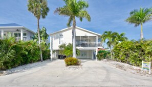 Exterior - 🌊Private Pool | Pet Friendly | The Sandy Seahorse🌊 (Fort Myers Beach)