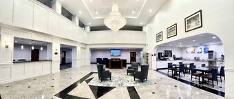 Modern suites designed with your comfort in mind, free breackfast.