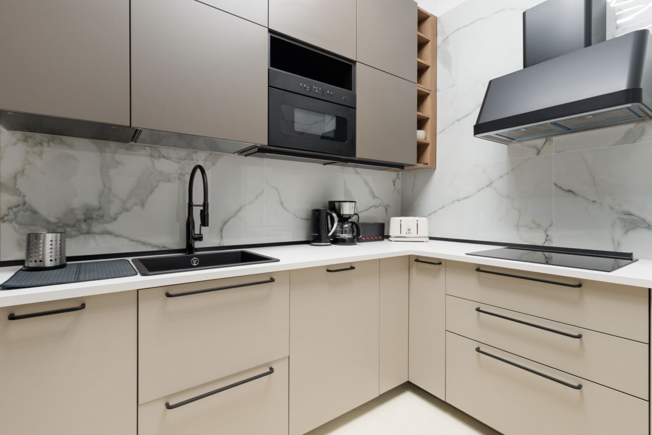 冷蔵庫、電子レンジ、食器洗い機 、トースター