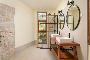 Hair dryer, towels - Villa Timara - One Bedroom Villa, Sleeps 4 (Pitve)