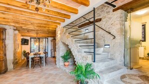 Interior - Villa Sant Feliu - Six Bedroom Villa, Sleeps 16 (Diana)