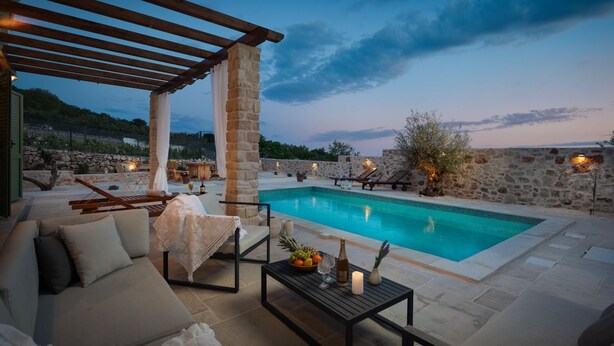 Unclassified image, 1 of 30, button - Villa Kalista - Three Bedroom Villa, Sleeps 6 (Blizna Donja)