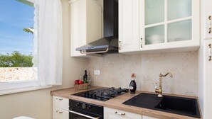 Unclassified image, 2 of 30, button - Villa Kalista - Three Bedroom Villa, Sleeps 6 (Blizna Donja)
