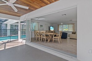 Dining - Completely Remodeled 3 Bedroom, 3 Bath Pool Home on East End of Sanibel! (Sanibel Island)