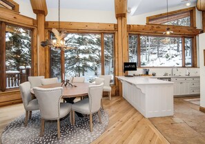 Dining - Greenhill Court Vacation Home | 4 Bedroom Vacation Home Close To Lift 20 (Vail)