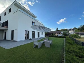 Terrace/patio - V.I.P. Apartment (Böttstein)