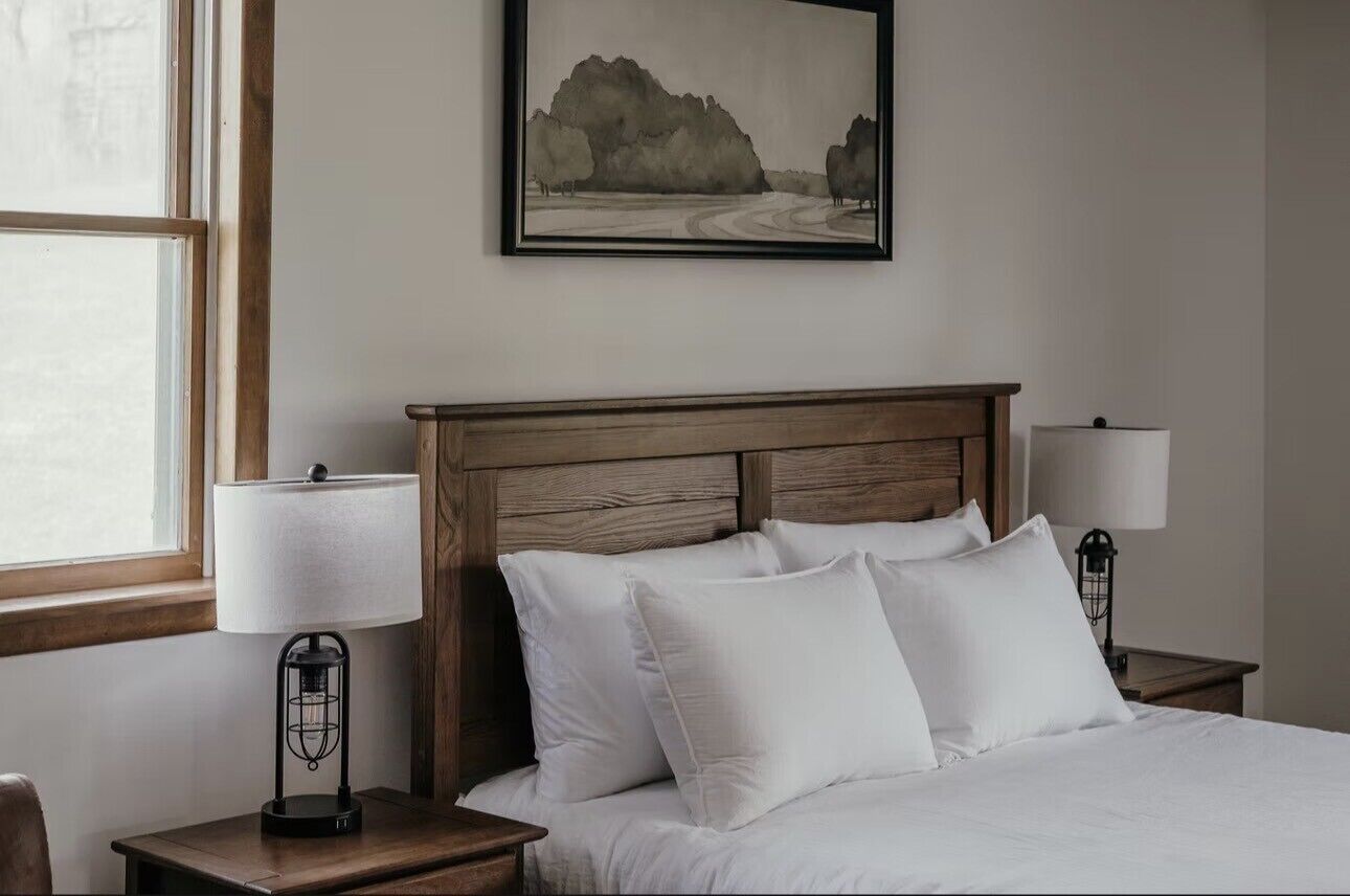 Iron/ironing board, internet, bed sheets