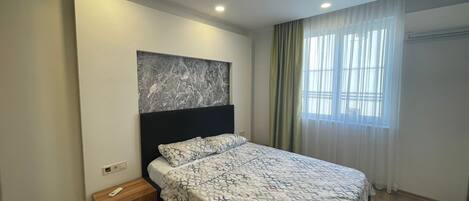 遮光窗簾/窗簾、熨斗/熨衫板、免費 Wi-Fi